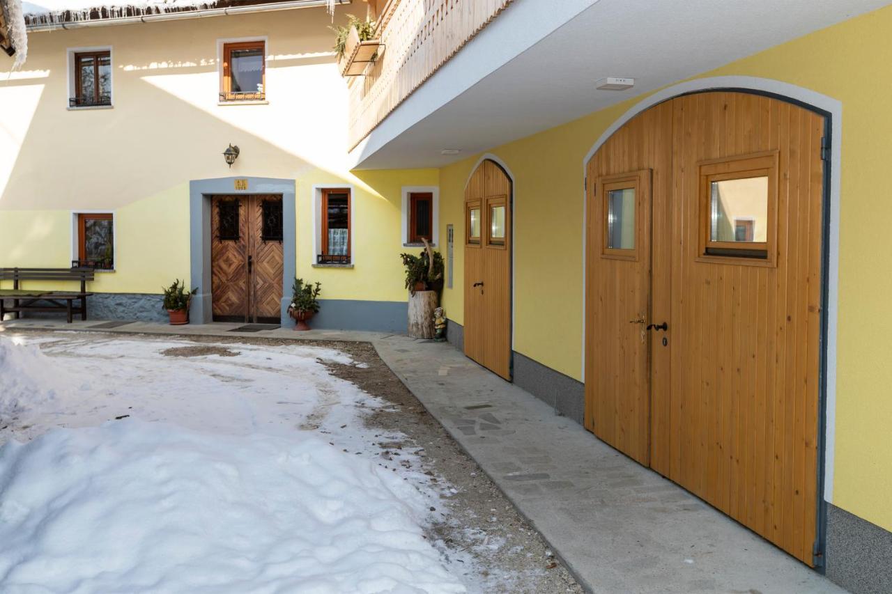 Farmhouse Pri Miklavu Bohinj Eksteriør billede